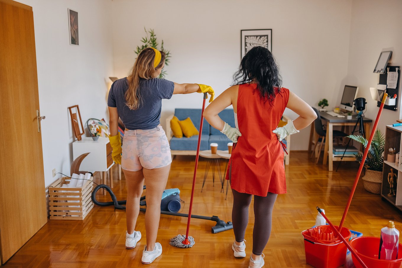 Women cleaning